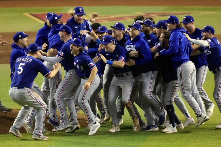 MLB／終結62年哀傷！　遊騎兵5比0終結響尾蛇客場封王　