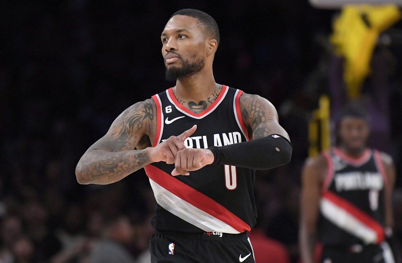 曾經的拓荒者隊魂 屬於達米安·里拉德( Damian Lillard )的Dame Time