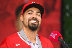 因傷所苦而報銷3個賽季的天使隊明星三壘手：安東尼·倫登（Anthony Rendon）