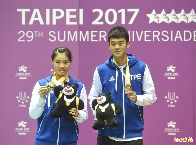 王齊麟／李佳馨組合世大運奪金。