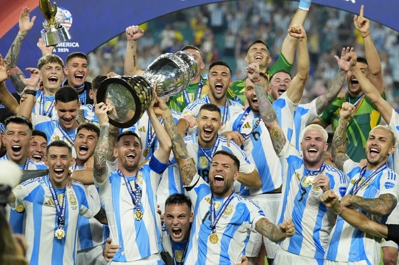 足球/要求梅西道歉!阿根廷球員爆種族歧視遭FIFA撻伐