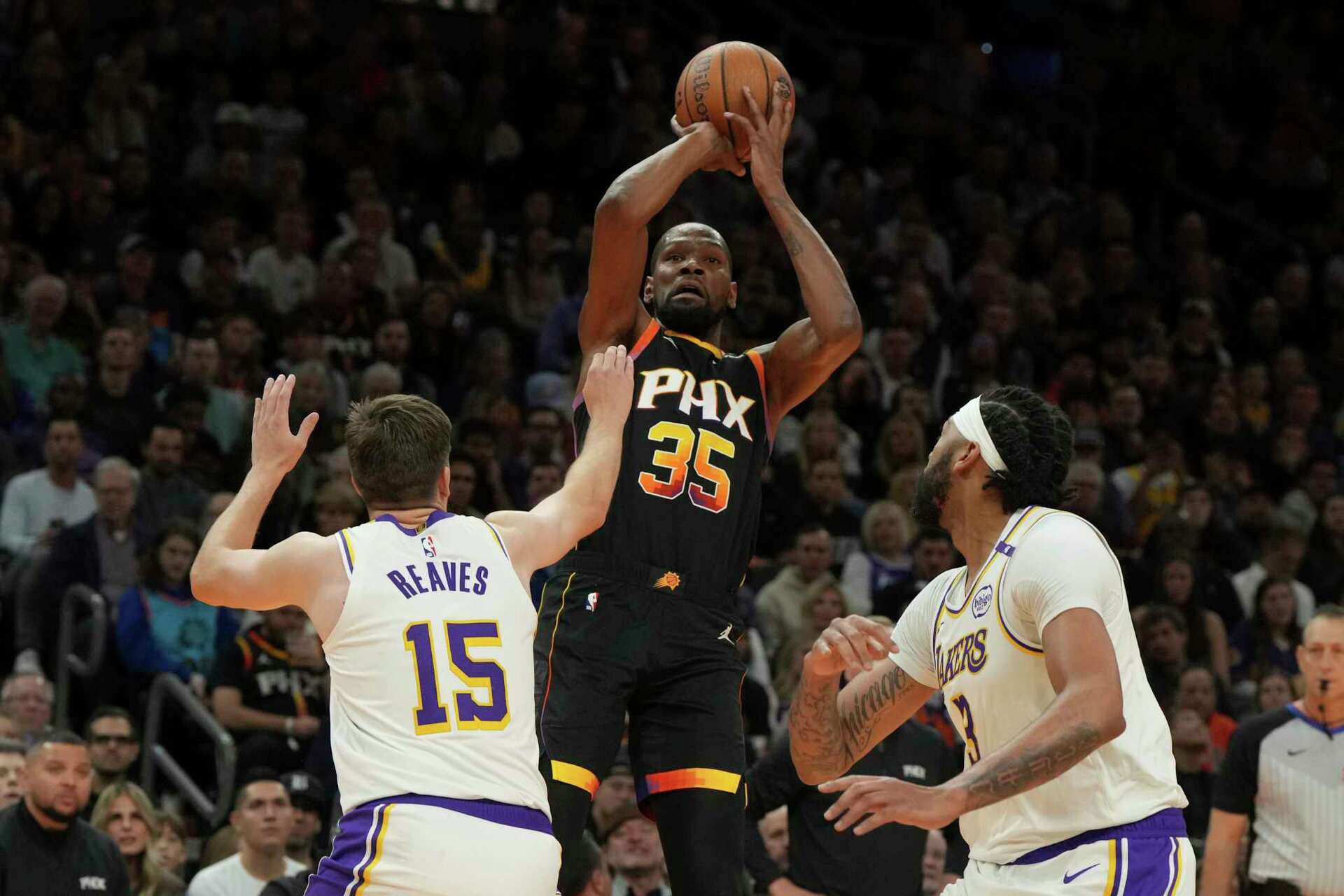 NBA/太陽三巨頭歸隊聯手發威! 27分差賞湖人三連敗