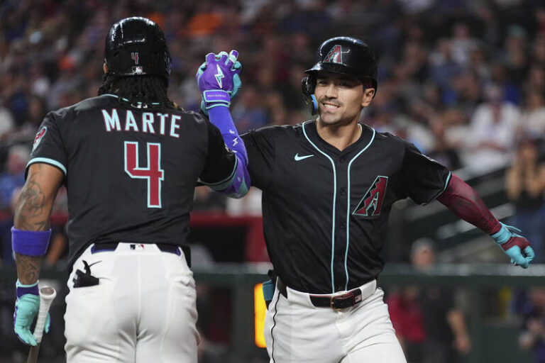 MLB／台美混血球星卡洛爾第10轟白搭！最後一局遭三振吞敗