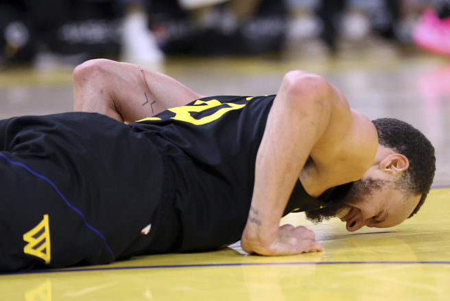 NBA／Curry右大腿挫傷提前退場 勇士痛失14分領先遭火箭逆轉 恐缺陣待MRI評估