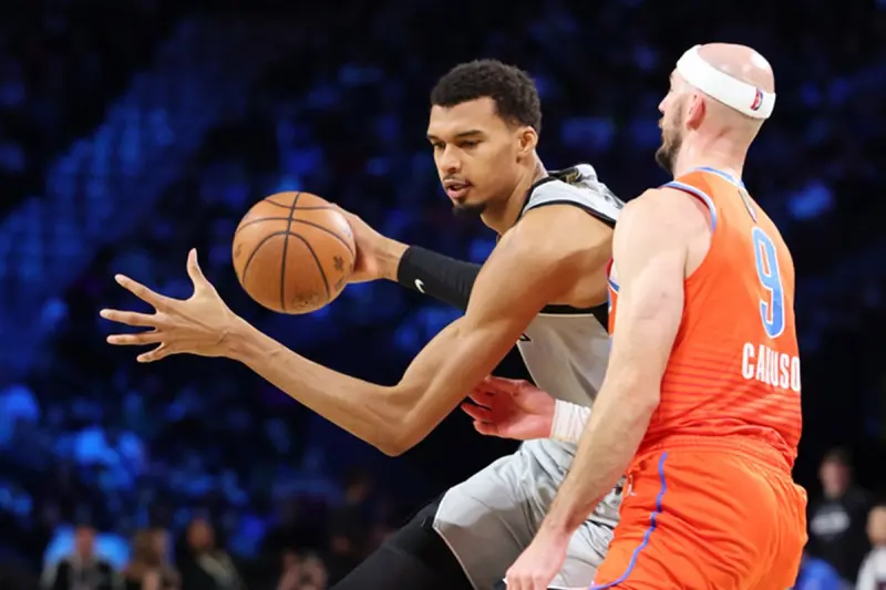 NBA/NBA盃冠軍戰火熱開打!馬刺上半場61:59緊咬尼克