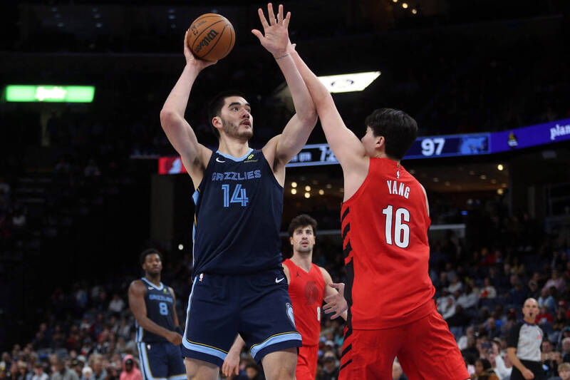 NBA/灰熊再遭重擊!周志豪腳傷至少缺陣4週 季後賽前景拉警報