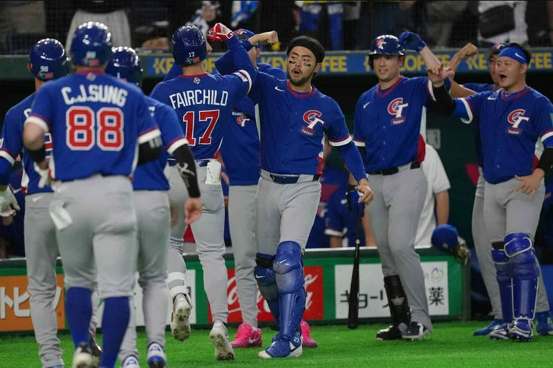 WBC中華隊14:0扣倒捷克!費爾柴德滿貫砲、8次盜壘創紀錄 台灣拿下經典賽首勝