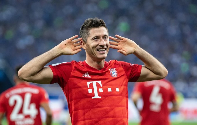 Robert Lewandowski (羅伯特·萊萬多夫斯基)